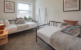 Host & Stay - North Quay Apartments